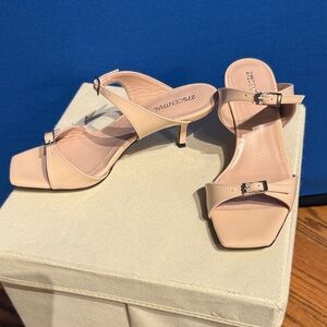 275 Central  beige kitten, heels Sandals size 36 1/2